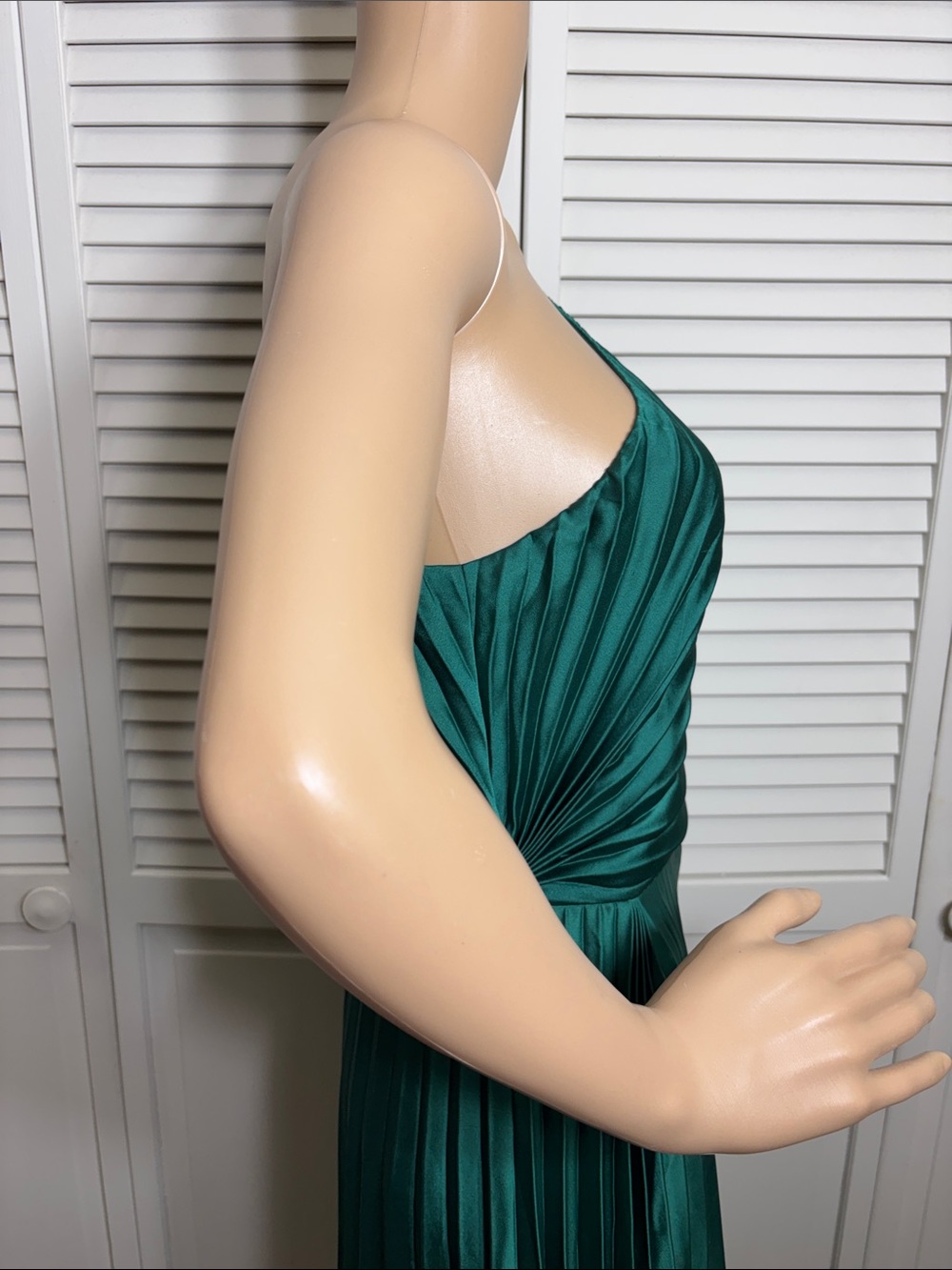 Abercrombie & Fitch Giselle Pleated One-Shoulder Midi Satin Green Dress Medium - Picture 8 of 16